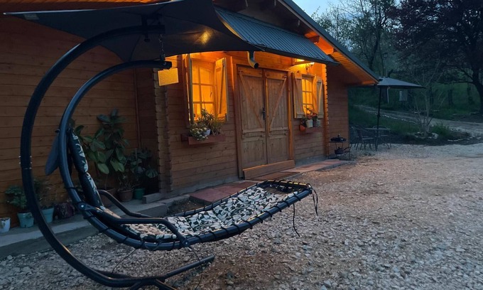 Campulung Ski Chalet | La Râu-At the River - Fairytale cottage - 2 Private Chalets, Forest, 1 Ha