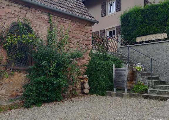 Freland House | la roseraie