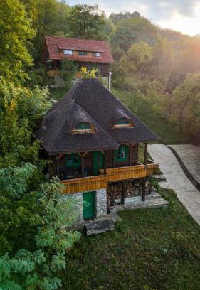 Bertea House | La sat - Mândră Ioană