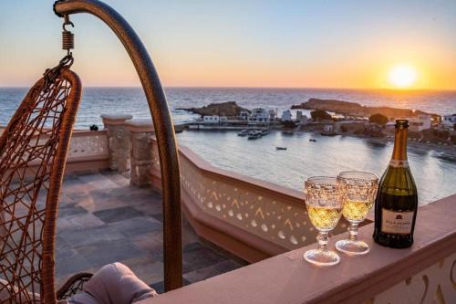 Lefkos House | La Scala Luxury Villa Nana Mouskouri