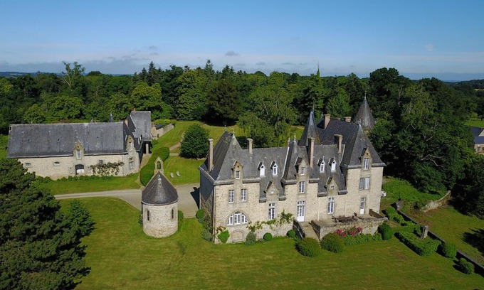 Saint-Germain-le-Guillaume Bed & Breakfast | La Sicorie