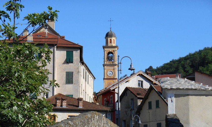 Rossiglione House | La Stanza Verde B&B