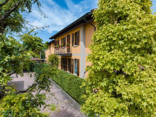 Castiglione delle Stiviere House | La Stazione Camere Caffè