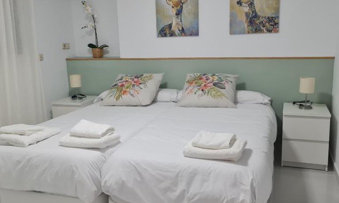 Distrito de Levante Apartment | La Victoria 4