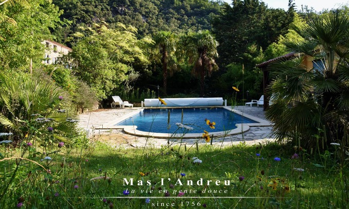 Corsavy House | La Vie en Pente Douce - Gîte Guillaume de Gausselme *** - with swimming pool spa sauna