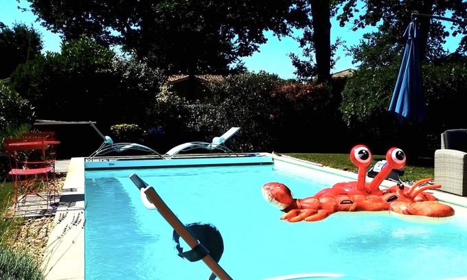 Andernos-les-Bains Villa | La villa de Lenny à Andernos - Heated swimming pool - Household linen included