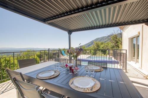 Gravieres Villa | La Villa du Mas Lachamp