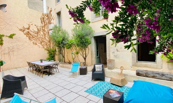 Lezignan-Corbieres Bed & Breakfast | La Villa Eugénie