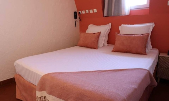 Vence Hotel | LA Villa Roseraie , Hotel Familial Ouvert Toute L Annee Animaux Acceptes