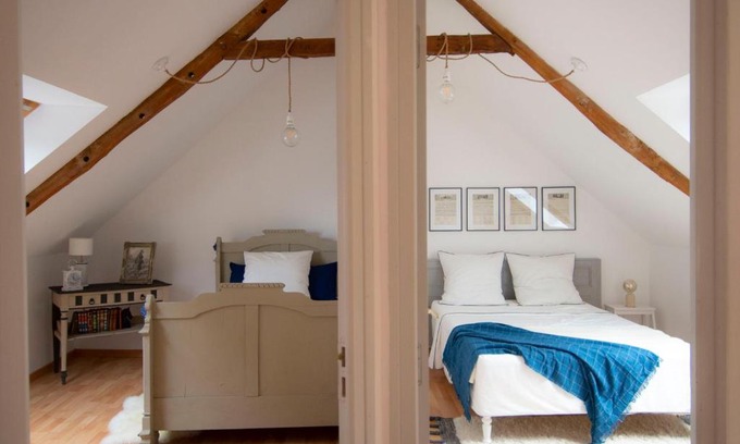 Landehen House | La Ville Tanet