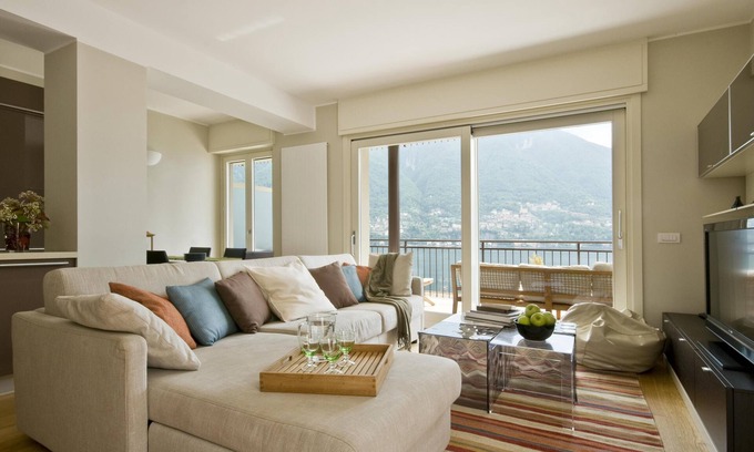 Laglio Apartment | Laglio executive Lake View Garden Apartment with Pool by Italian Apartments.