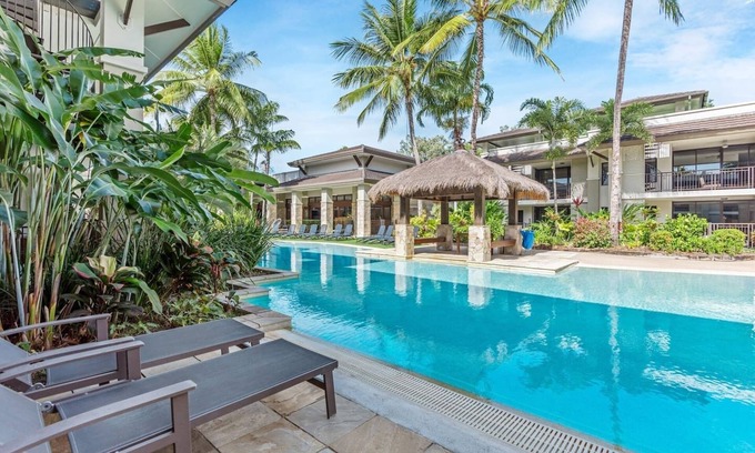 Port Douglas Resort | Lagoon Breeze Swim out Temple Resort Stay