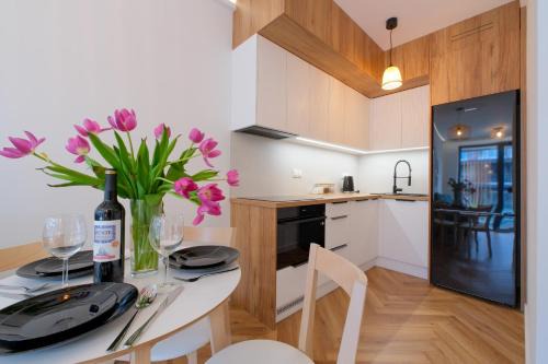 Zarzecze Apartment | Laguna Beskidów Resort - Apartament Miętowy