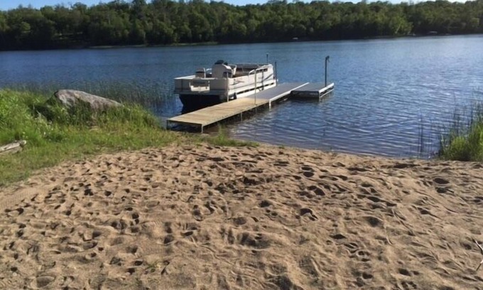 Richwood Cabin | Lake Cabin with Private Sandy Beach on Beautiful Big Sugarbush Lake