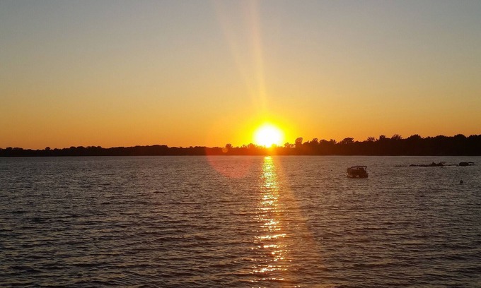 Alburg Cottage | Lake Champlain Tiny House Paradise Private & Beautiful!