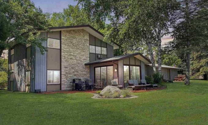 Iron Mountain House | Lake Home,1st Floor only, in a quiet Lake Antoine neighborhood.