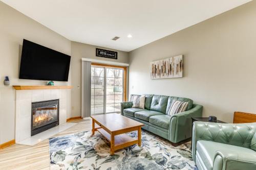 Lake Mills Apartment | Lake Mills Retreat 1 Mi to Beaches and Dining!