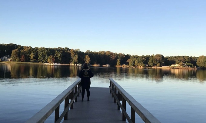 Mayhew Apartment | Lake Norman Private Retreat- lakefront