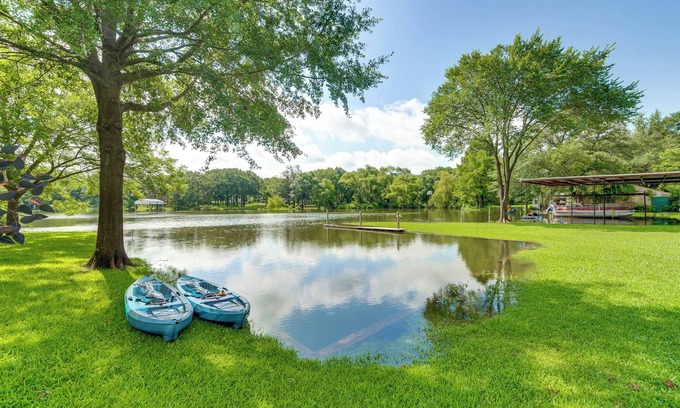 Wills Point House | Lake Tawakoni Access + Hot Tub - Wills Point Home!