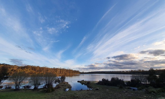 Rawlinna Cabin | Lake Yalleena Nature Retreat