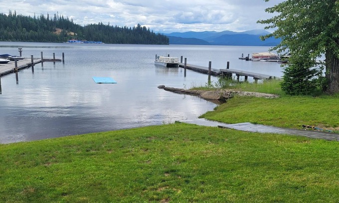 Coolin Cabin | Lakefront Cabin with Boat Slip on beautiful Priest Lake!