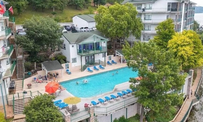 Lakeland Condo | Lakefront Condo - Stunning Views