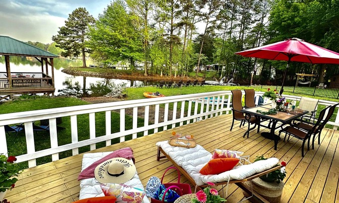 Denver Cottage | Lakefront Fish Camp & Farm View- Kayak, Paddleboard , Firepit, Fishing & Dock !