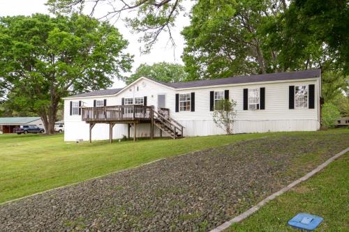 Turtle Beach House | Lakefront Many Vacation Home with Deck and Views