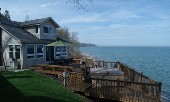 Madison-on-the-Lake House | Lakefront Property, Family Friendly and Pets Allowed