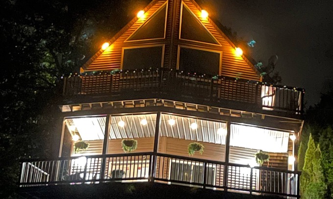 Dry Ridge House | LAKEHOUSE in cove with dock! By The Ark Encounter