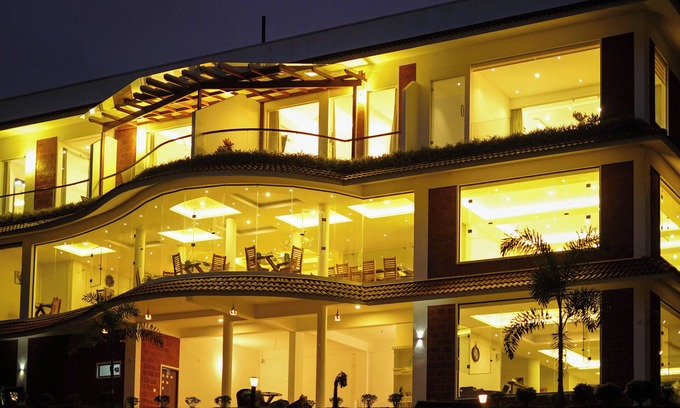 Vazhavatta House | LakeRose Wayanad Resort - Superior lake view