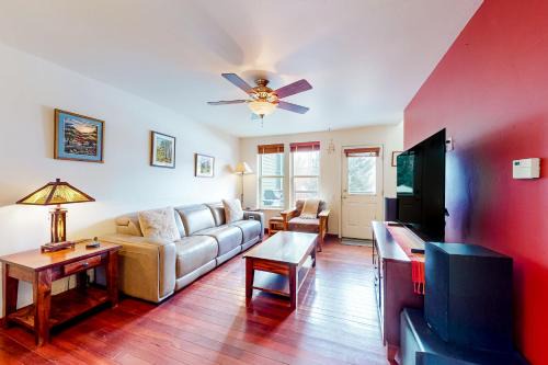 Basalt House | Lakeside Adventures