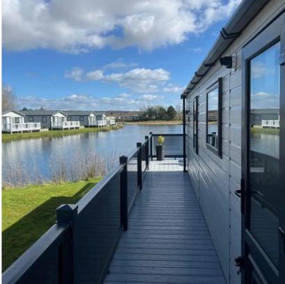 Flookburgh Resort | Lakeside location, sleeps 8, 3 bedrooms, fully glazed wrap around decking, Haven Lakeland, Lake District