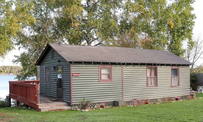 Tower Cabin | Lakeview cabin on stunning Lake Vermilion