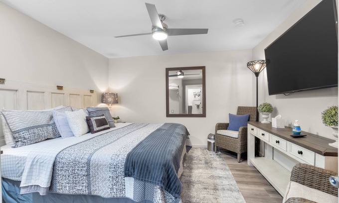 Delhi House | Lakeview Living - LOWER Living 2 - Vacation Rental