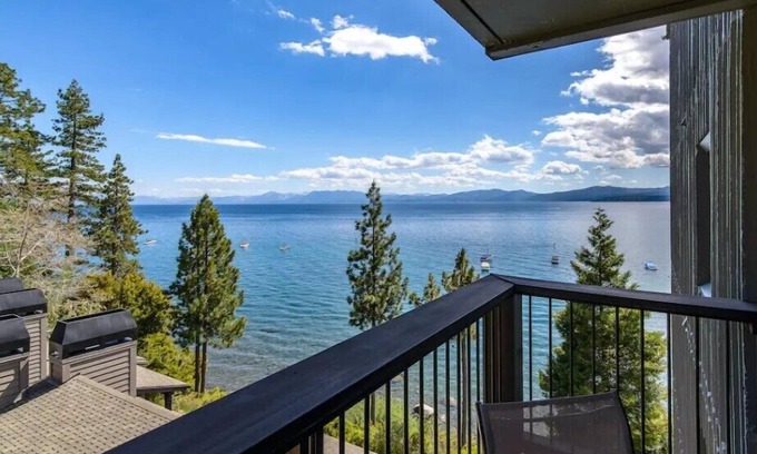 Brockway Condo | Lakeview! Pool! Walk to beach!