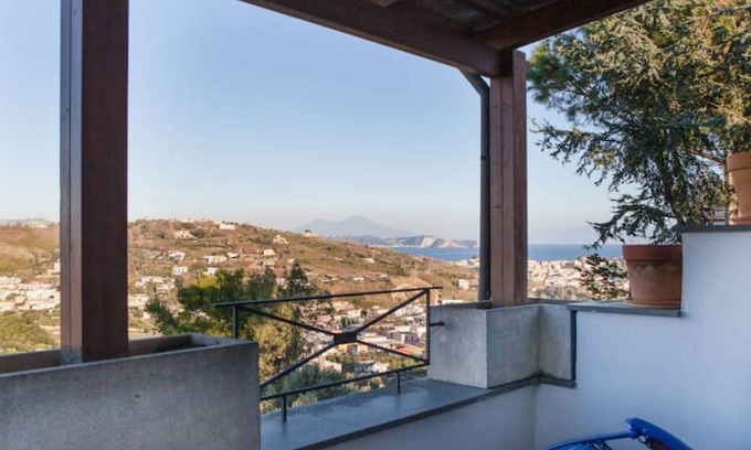 Monte di Procida Apartment | Lamberti Apartment