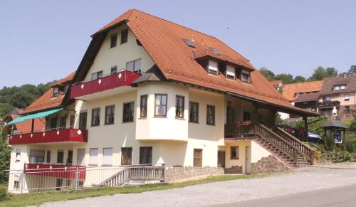 Hafenlohr Hotel | Landgasthof Zum Hirschen