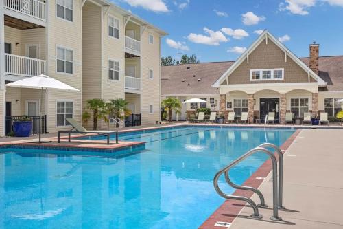 Indian Trail Apartment | Landing Apartments - Indian Trail