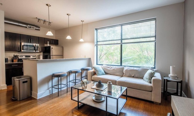 Church Hill Apartment | Landing | Stunning 1BD, Rooftop Lounge, Courtyard