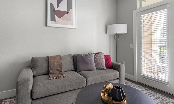 Katy Apartment | Landing | Stylish 1BD, Game Room, Pool