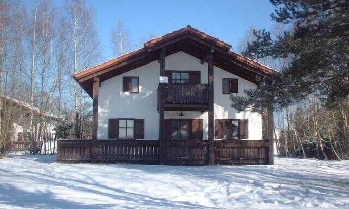 Kattersdorf House | Large, comfortable holiday home, very quiet, on a large park-like ground