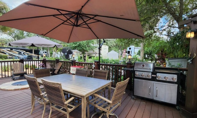 River Ranch RV Rental | Large Corner RV Lot at River Ranch RV Resort! Full Hookup w/Enclosed Deck! 186