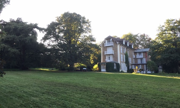 Orgeval House | Large family house with large garden