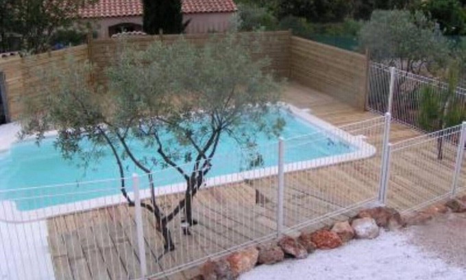 Seillons-Source-d'Argens House | Large contemporary house with garden