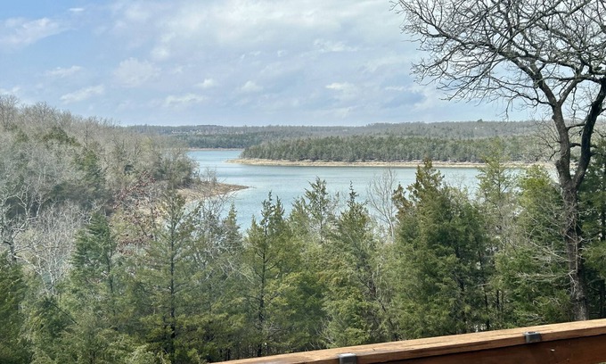 Lakeview House | Large Home on Bull Shoals Lake with Core Lake Access