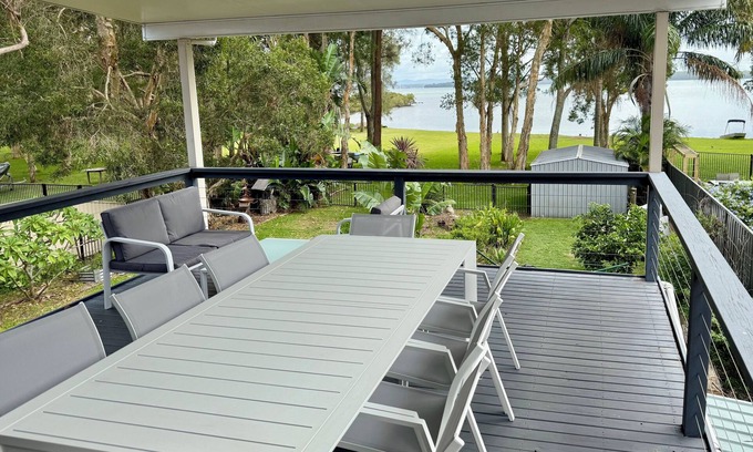 Chain Valley Bay House | Large Lakefront House on Lake Macquarie with Kayaks, Kids Toys and Dog Door