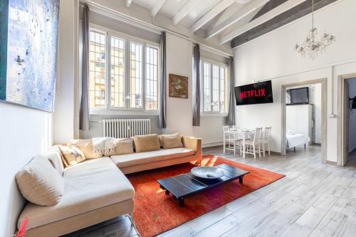 Quartiere XXIV Don Bosco Apartment | Large Loft Porta Romana with free Wi-Fi