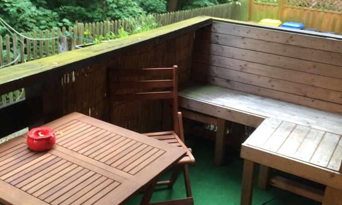 Jena-West Apartment | Large sunny apartment for 6 near center free WiFi & parking