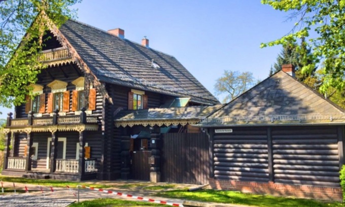 Bornstedt Cottage | LAST MINUTE AUTUMN DISCOUNT/Russian Colony Alexandrovka - Remise GORKI